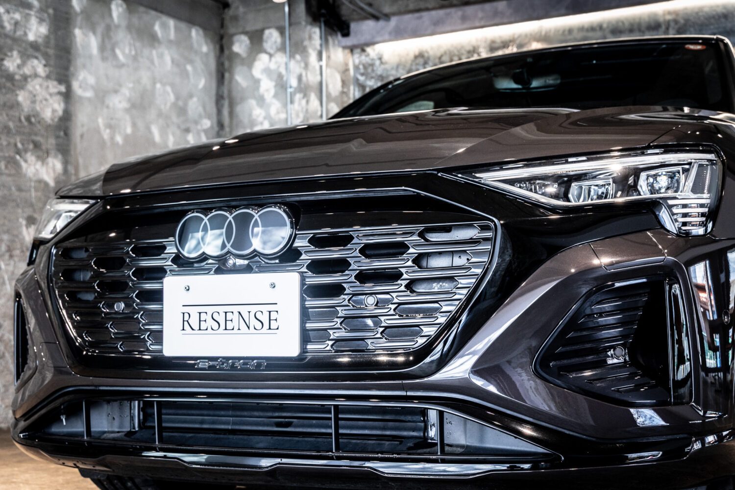 Q8スポーツバック e-トロン 55 クワトロ Sライン