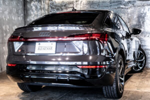 Q8スポーツバック e-トロン 55 クワトロ Sライン