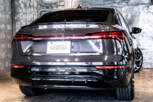 Q8スポーツバック e-トロン 55 クワトロ Sライン