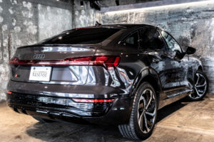 Q8スポーツバック e-トロン 55 クワトロ Sライン