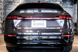 Q8スポーツバック e-トロン 55 クワトロ Sライン