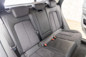 Q8スポーツバック e-トロン 55 クワトロ Sライン