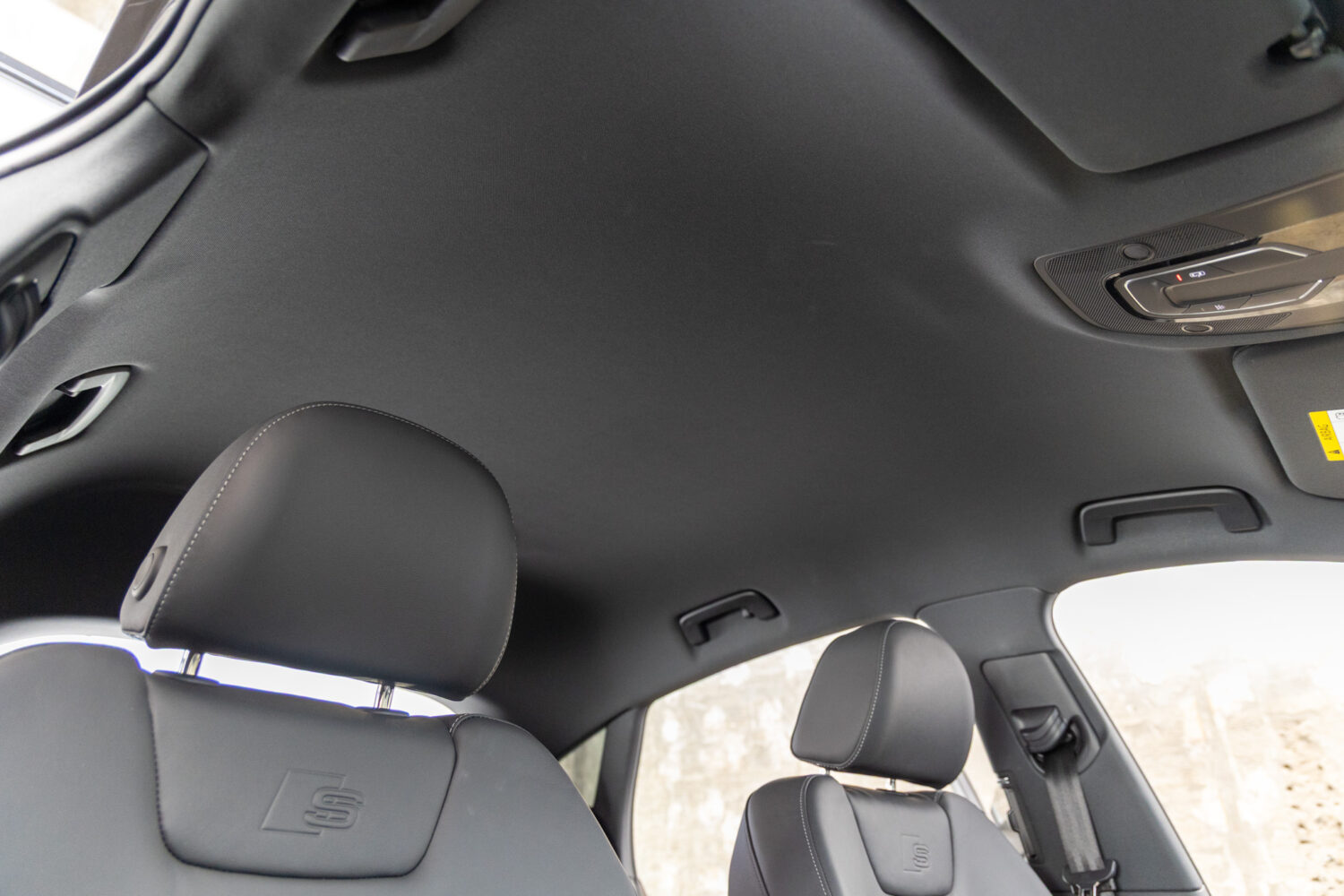 Q8スポーツバック e-トロン 55 クワトロ Sライン