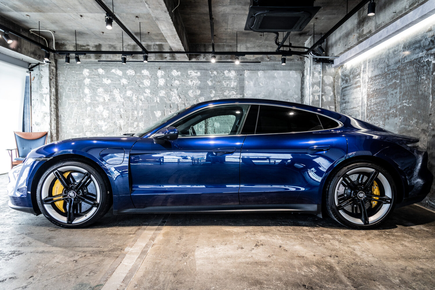 タイカン 4S パフォーマンスバッテリープラス