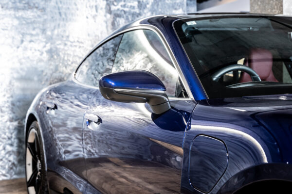 タイカン 4S パフォーマンスバッテリープラス