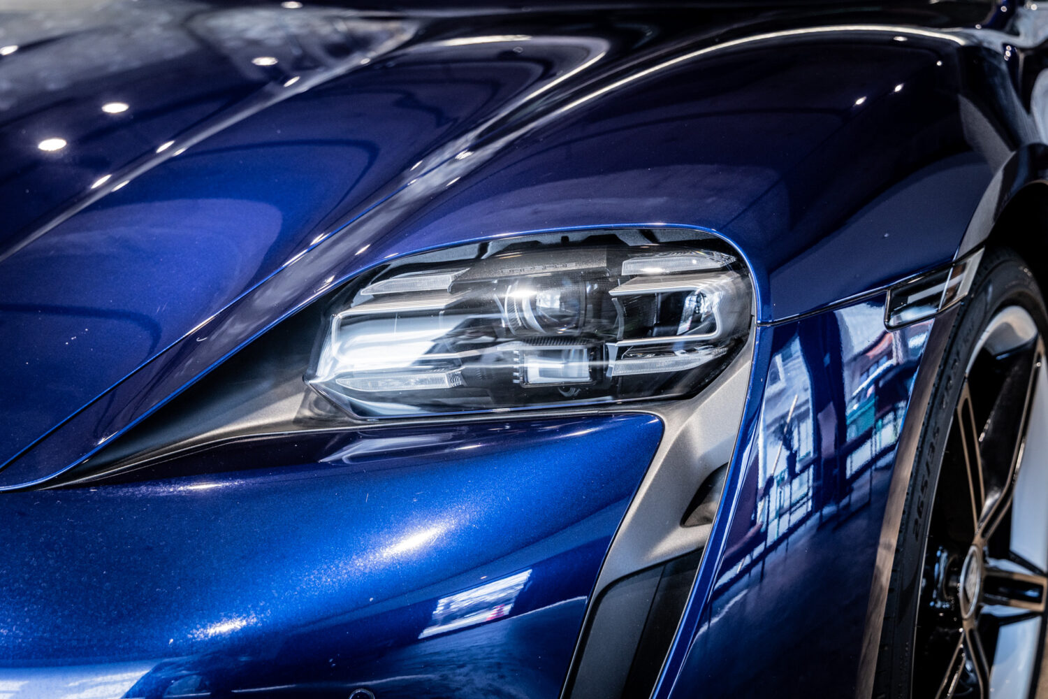 タイカン 4S パフォーマンスバッテリープラス