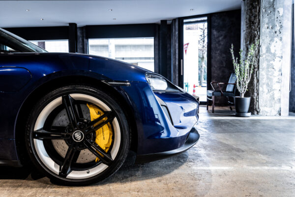 タイカン 4S パフォーマンスバッテリープラス