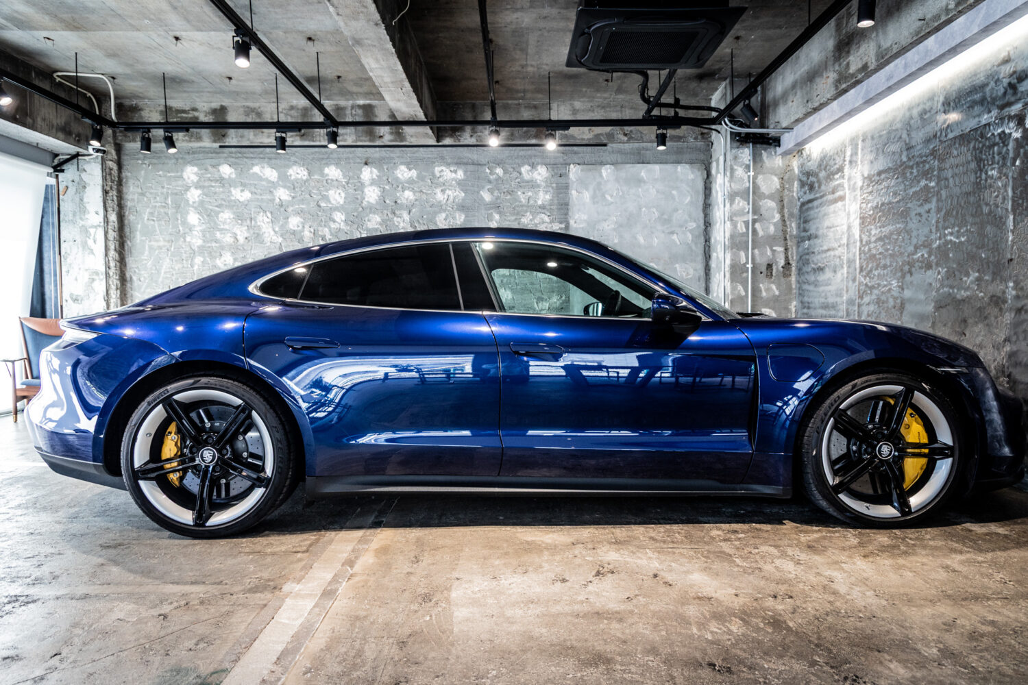 タイカン 4S パフォーマンスバッテリープラス