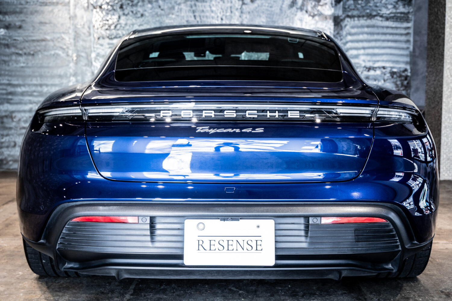 タイカン 4S パフォーマンスバッテリープラス