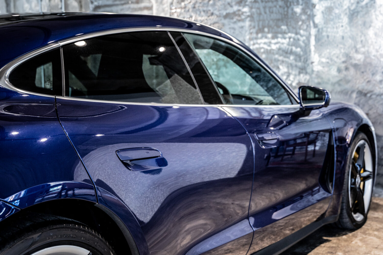 タイカン 4S パフォーマンスバッテリープラス