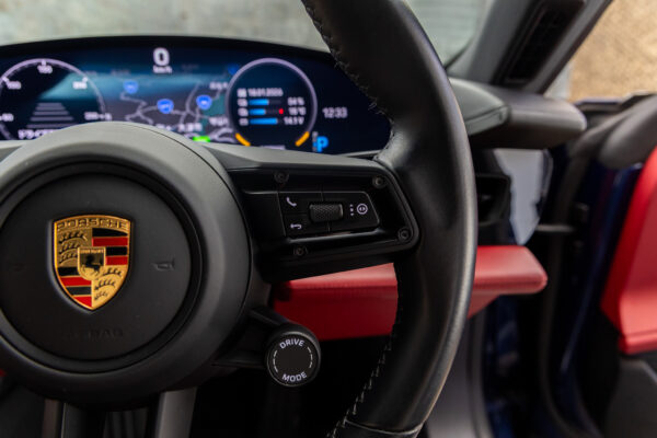 タイカン 4S パフォーマンスバッテリープラス