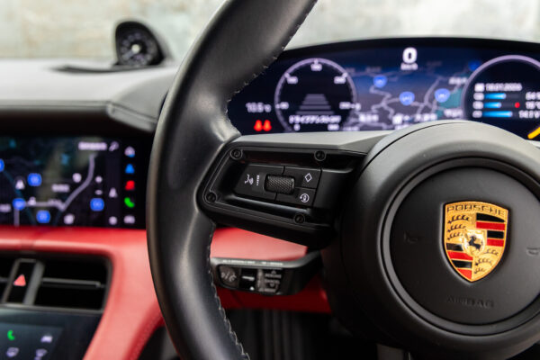 タイカン 4S パフォーマンスバッテリープラス