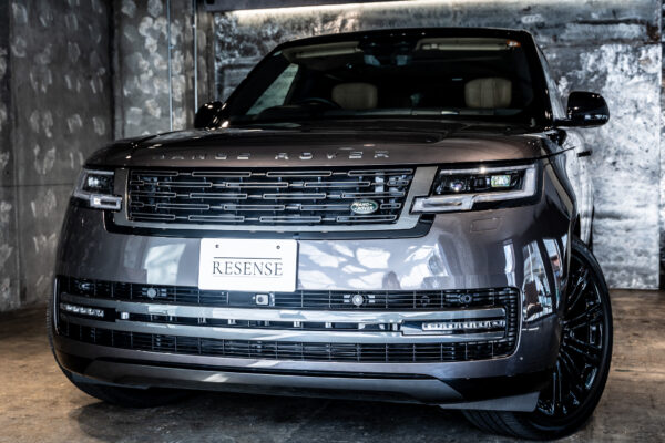 レンジローバー オートバイオグラフィ 4.4L P530 LWB 4WD