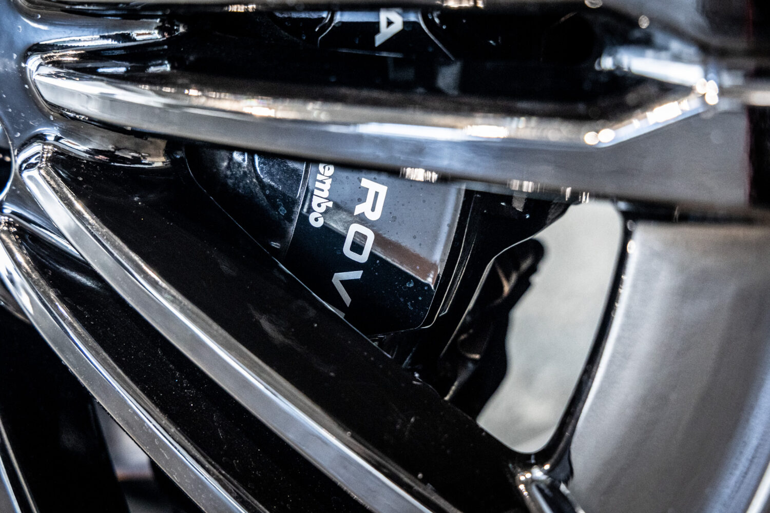 レンジローバー オートバイオグラフィ 4.4L P530 LWB 4WD