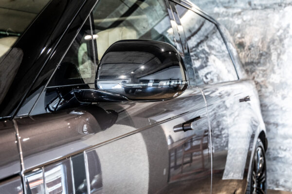 レンジローバー オートバイオグラフィ 4.4L P530 LWB 4WD