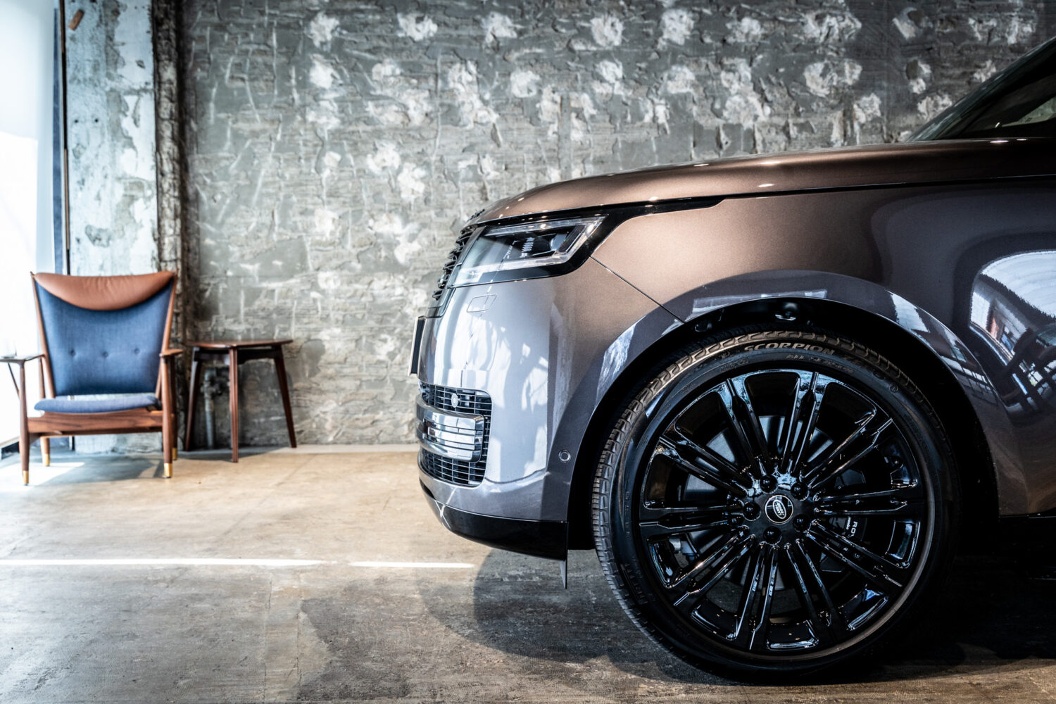 レンジローバー オートバイオグラフィ 4.4L P530 LWB 4WD