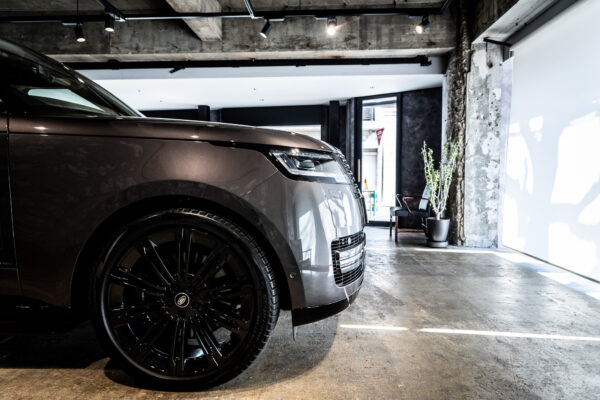 レンジローバー オートバイオグラフィ 4.4L P530 LWB 4WD