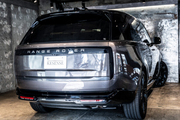 レンジローバー オートバイオグラフィ 4.4L P530 LWB 4WD