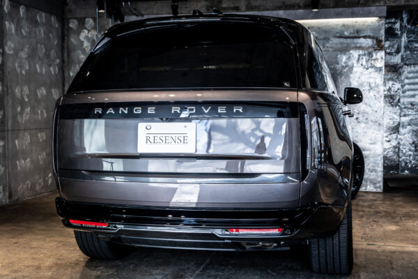 レンジローバー オートバイオグラフィ 4.4L P530 LWB 4WD