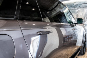 レンジローバー オートバイオグラフィ 4.4L P530 LWB 4WD