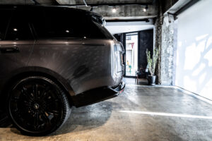 レンジローバー オートバイオグラフィ 4.4L P530 LWB 4WD