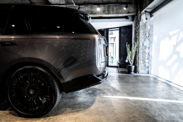 レンジローバー オートバイオグラフィ 4.4L P530 LWB 4WD