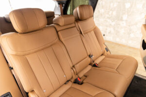 レンジローバー オートバイオグラフィ 4.4L P530 LWB 4WD