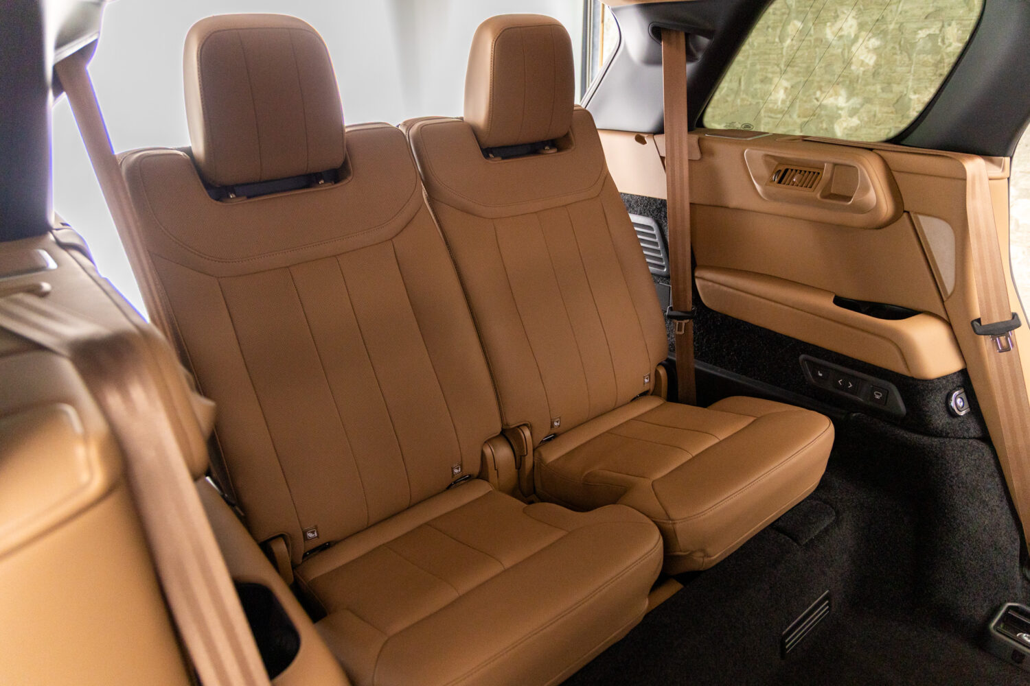 レンジローバー オートバイオグラフィ 4.4L P530 LWB 4WD