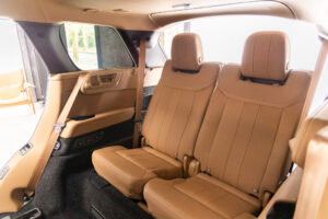 レンジローバー オートバイオグラフィ 4.4L P530 LWB 4WD