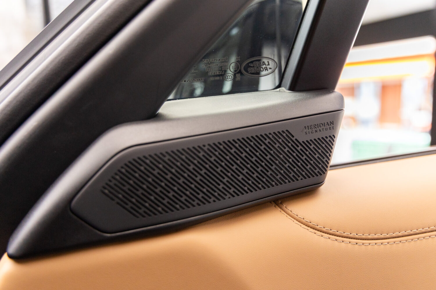 レンジローバー オートバイオグラフィ 4.4L P530 LWB 4WD