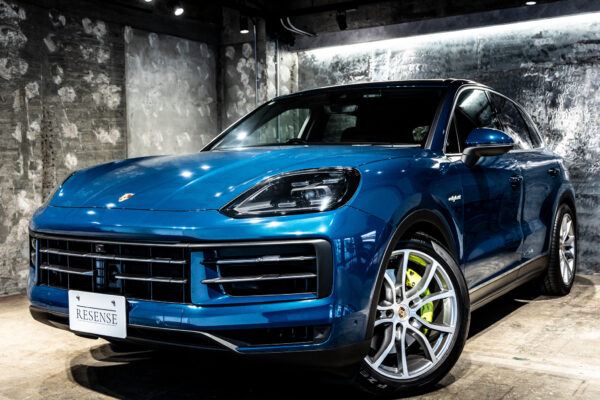 カイエン E-ハイブリッド ティプトロニックS 4WD