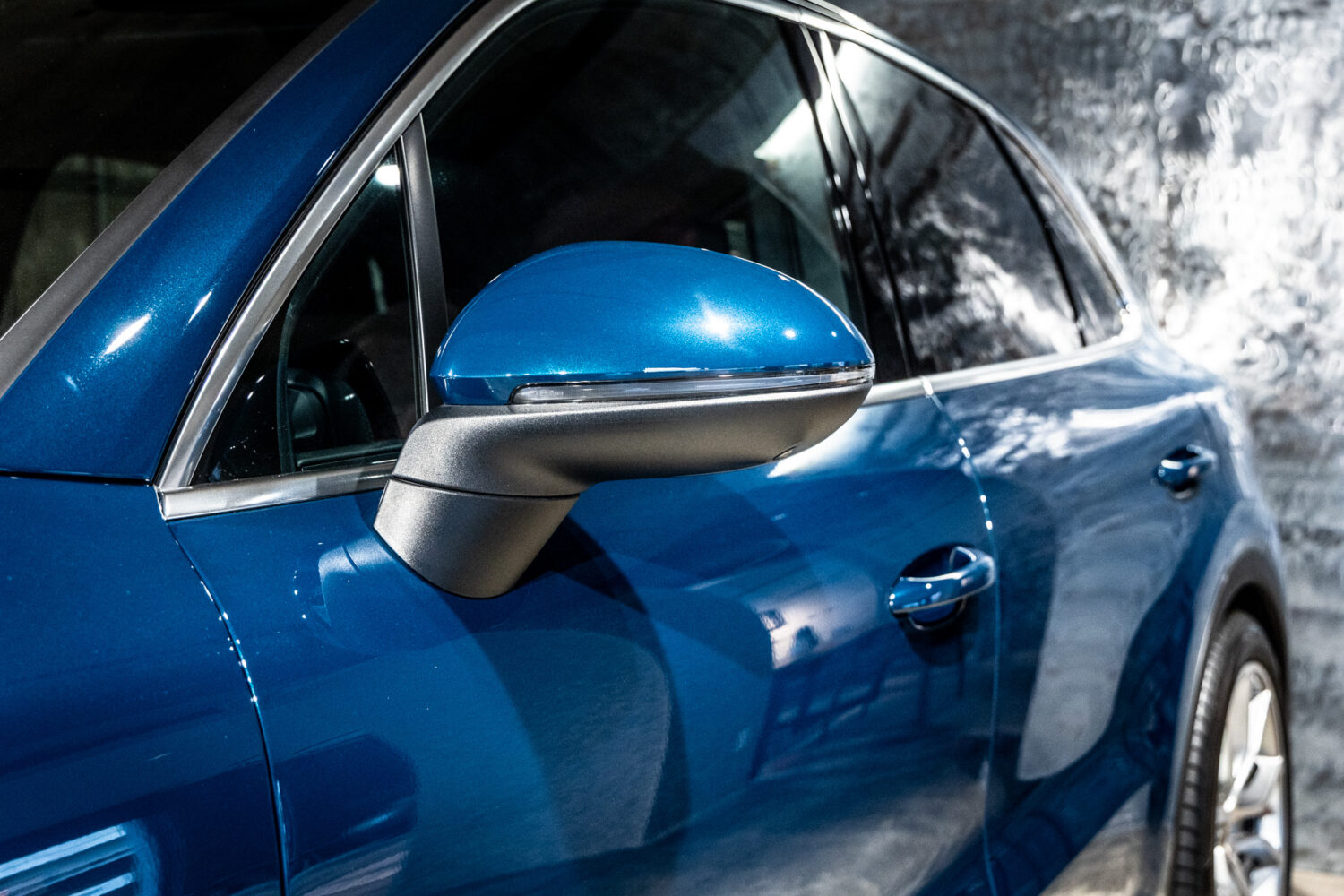 カイエン E-ハイブリッド ティプトロニックS 4WD