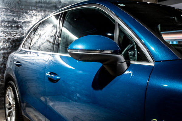 カイエン E-ハイブリッド ティプトロニックS 4WD