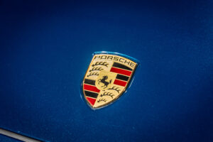 カイエン E-ハイブリッド ティプトロニックS 4WD