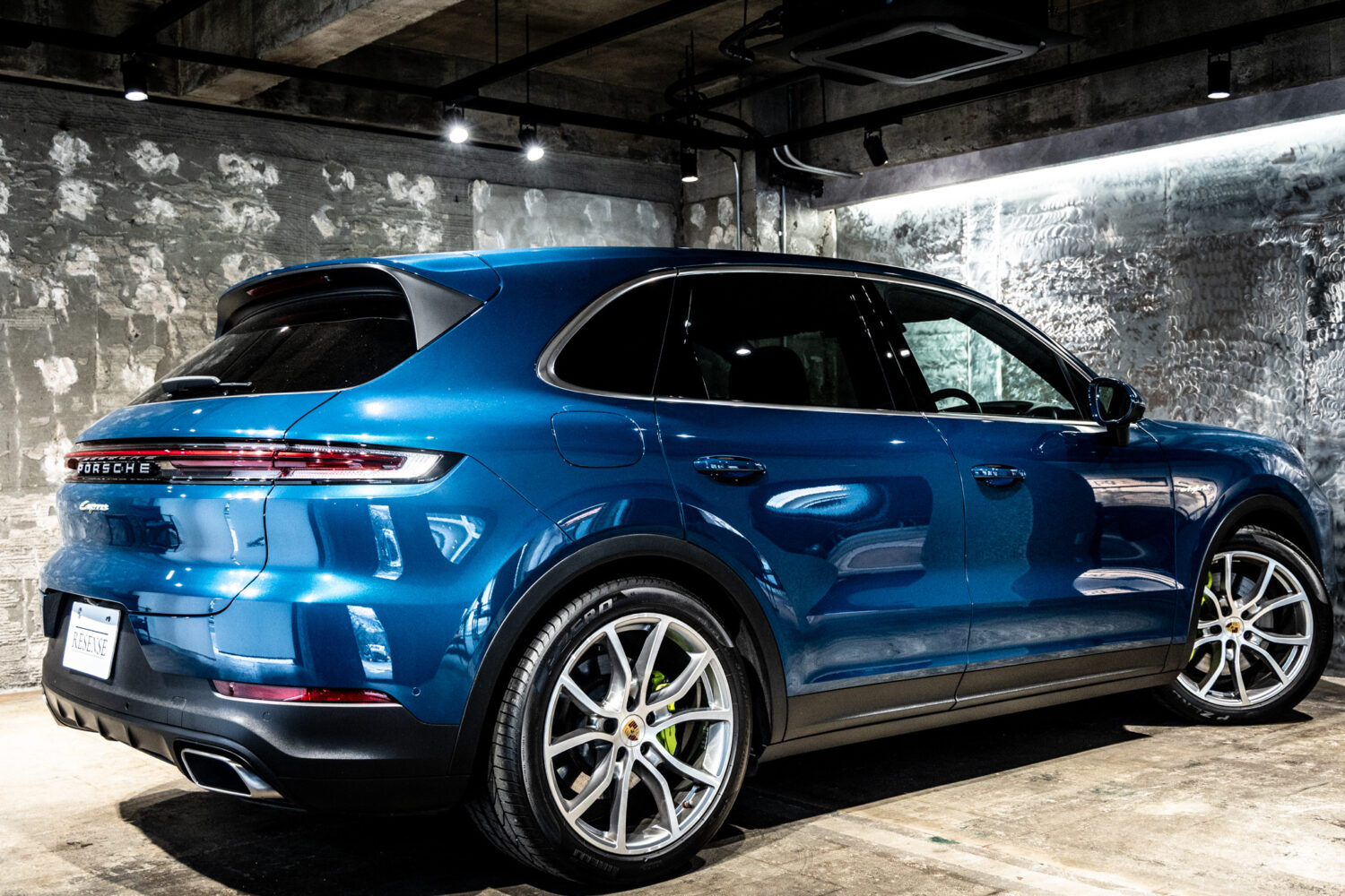 カイエン E-ハイブリッド ティプトロニックS 4WD