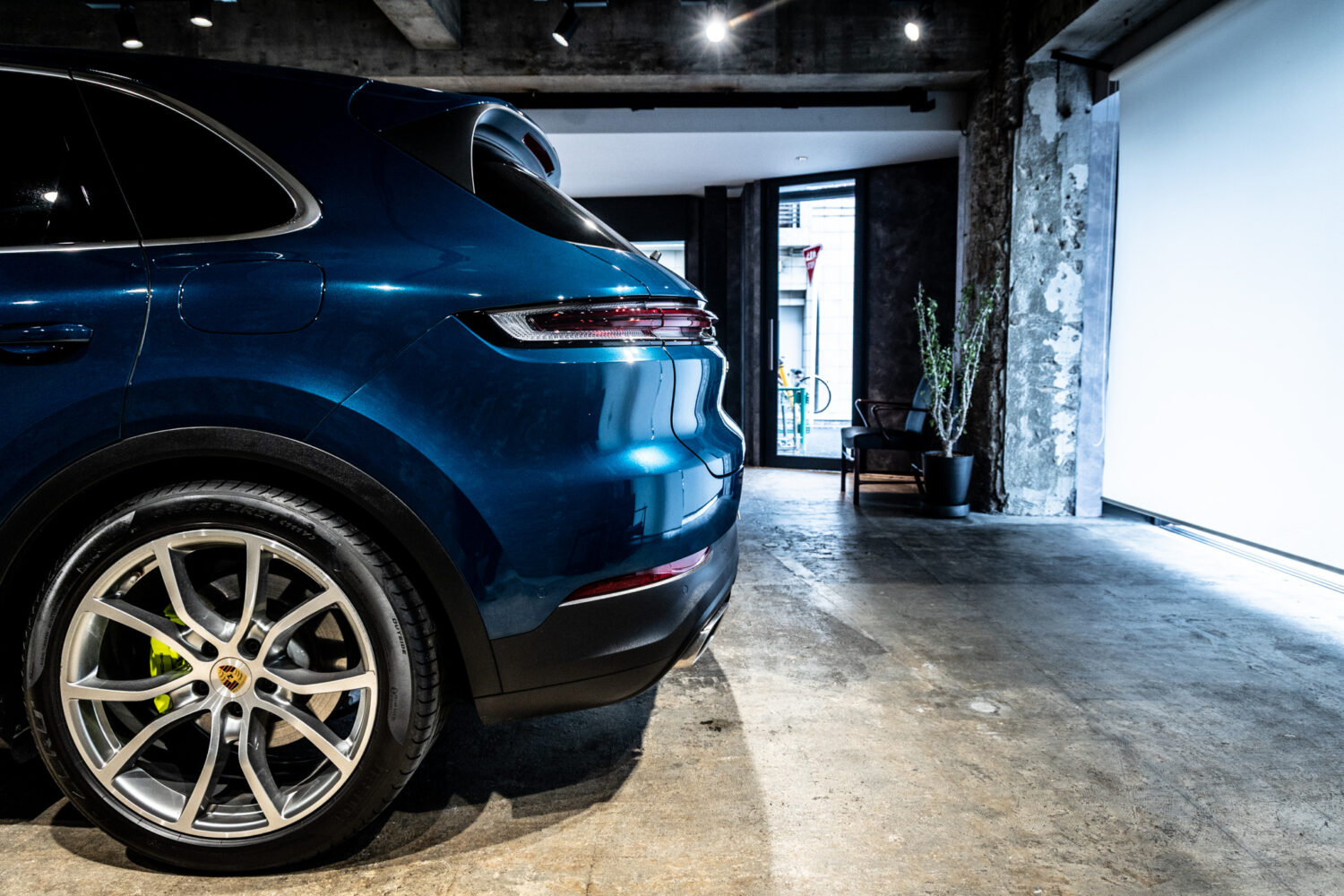 カイエン E-ハイブリッド ティプトロニックS 4WD