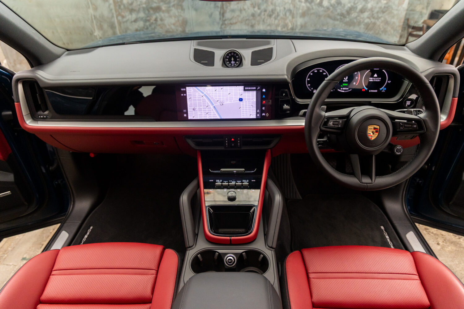 カイエン E-ハイブリッド ティプトロニックS 4WD