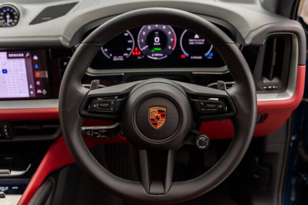 カイエン E-ハイブリッド ティプトロニックS 4WD