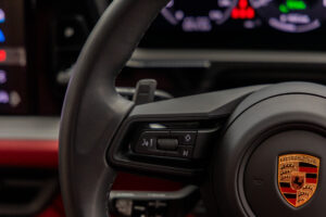 カイエン E-ハイブリッド ティプトロニックS 4WD