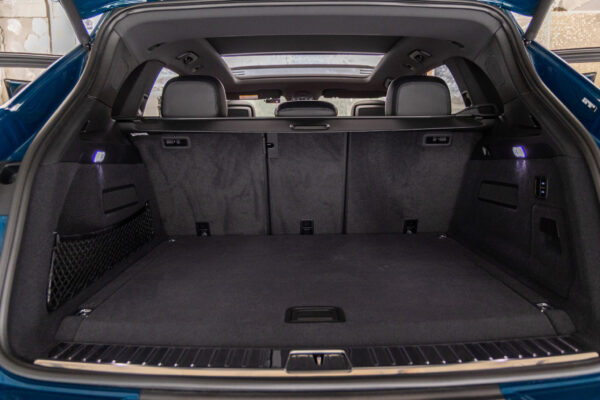 カイエン E-ハイブリッド ティプトロニックS 4WD