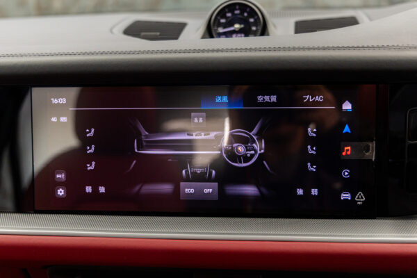 カイエン E-ハイブリッド ティプトロニックS 4WD