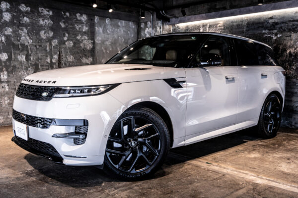 レンジローバースポーツ ダイナミックSE P550e