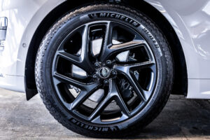 レンジローバースポーツ ダイナミックSE P550e