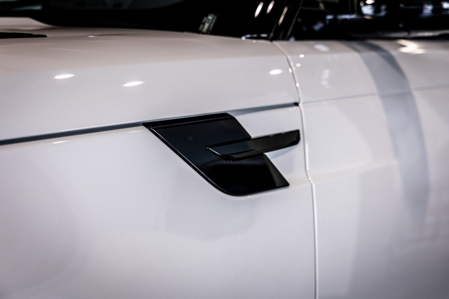 レンジローバースポーツ ダイナミックSE P550e