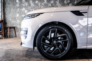 レンジローバースポーツ ダイナミックSE P550e