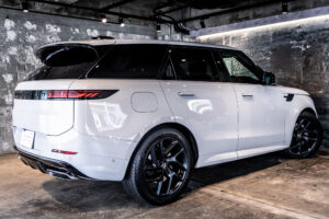 レンジローバースポーツ ダイナミックSE P550e