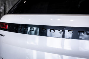 レンジローバースポーツ ダイナミックSE P550e