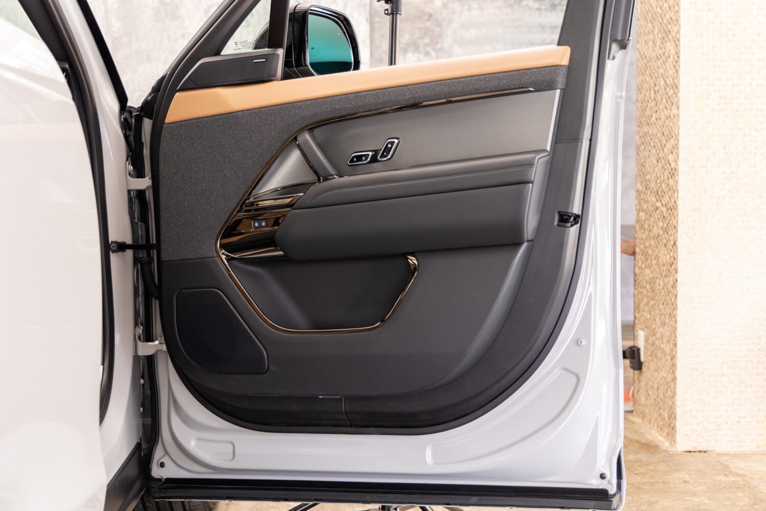 レンジローバースポーツ ダイナミックSE P550e