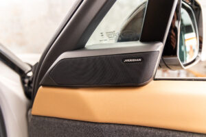 レンジローバースポーツ ダイナミックSE P550e