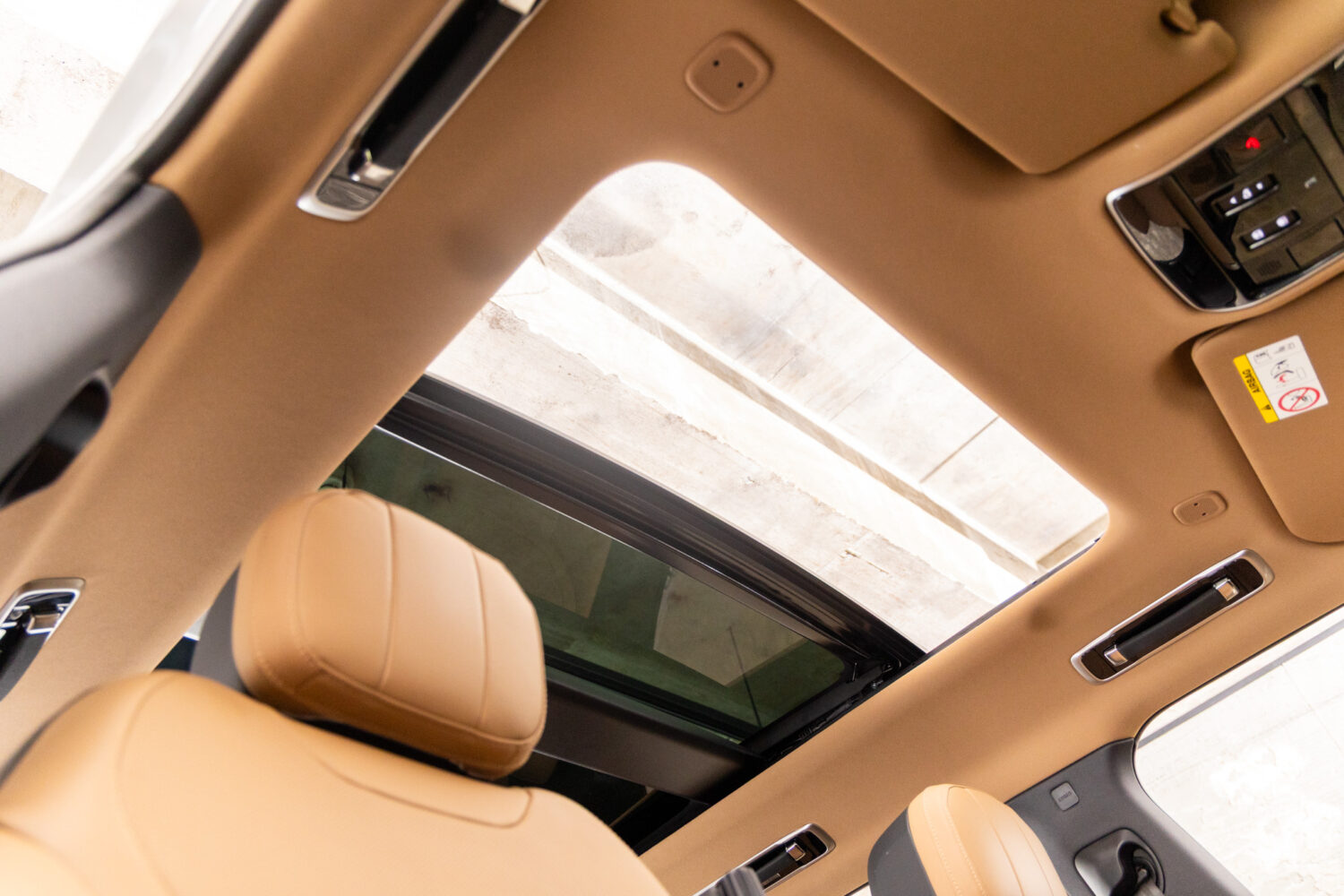 レンジローバースポーツ ダイナミックSE P550e